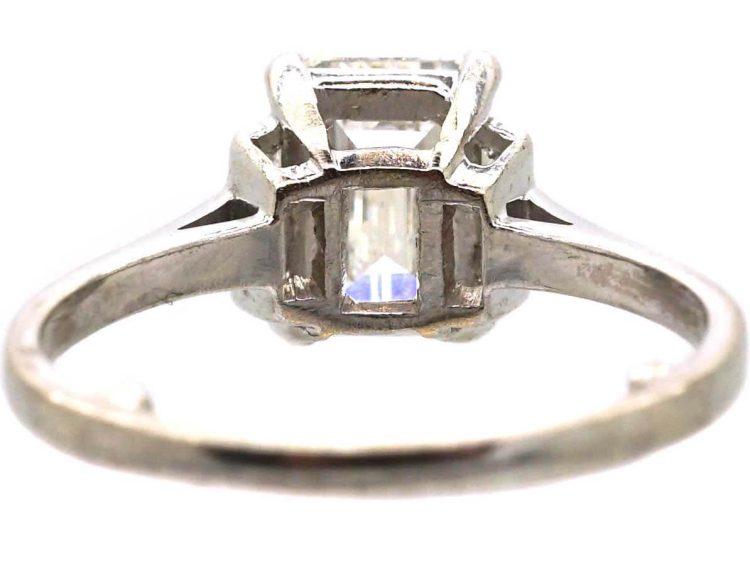 Art Deco 18ct White Gold Ring set with a Rectangular Cut Diamond with Baguette Cut Diamond Shoulders