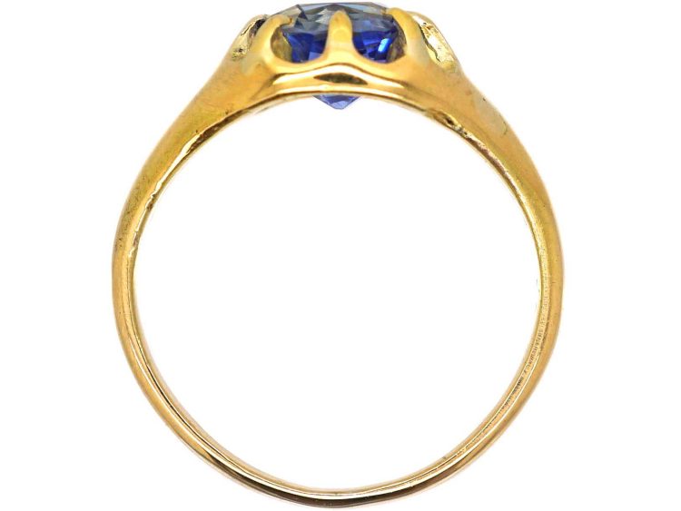 Victorian 18ct Gold Ring set with a Sapphire