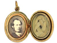 Victorian 9ct Back & Front Oval Engraved Locket