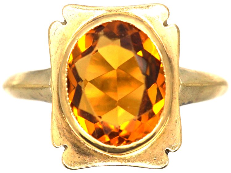 Vintage 9ct Gold Ring set with an Oval Cut Madeira Citrine