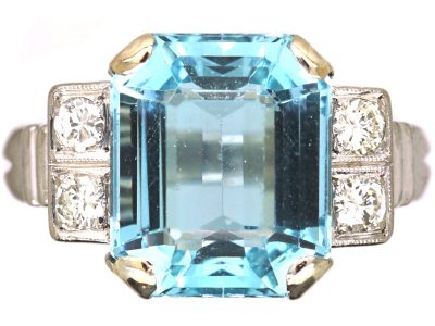 Retro 18ct White Gold Ring set with a Large Aquamarine with Diamond Shoulders