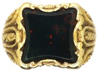 Victorian 18ct Gold Signet Ring set with a Bloodstone