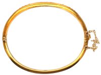 Edwardian 15ct Gold Bangle set with Graduated Diamonds