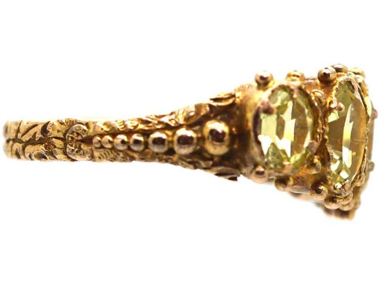 Early 19th Century 15ct Gold Five Stone Ring set with Chrysolites
