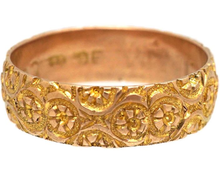 Edwardian 9ct Gold Wedding Ring with Orange Blossom motif