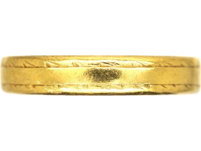 18ct Gold Wedding Ring with Incised Motif Assayed in 1977