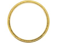 18ct Gold Wedding Ring with Incised Motif Assayed in 1977