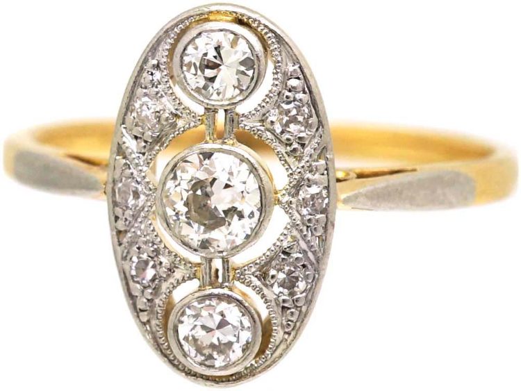 Art Deco 18ct Gold & Platinum Oval Shape Ring set with Diamonds