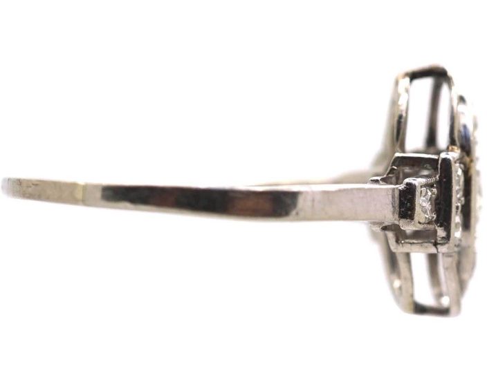 Art Deco Platinum Oval Ring set with Diamonds