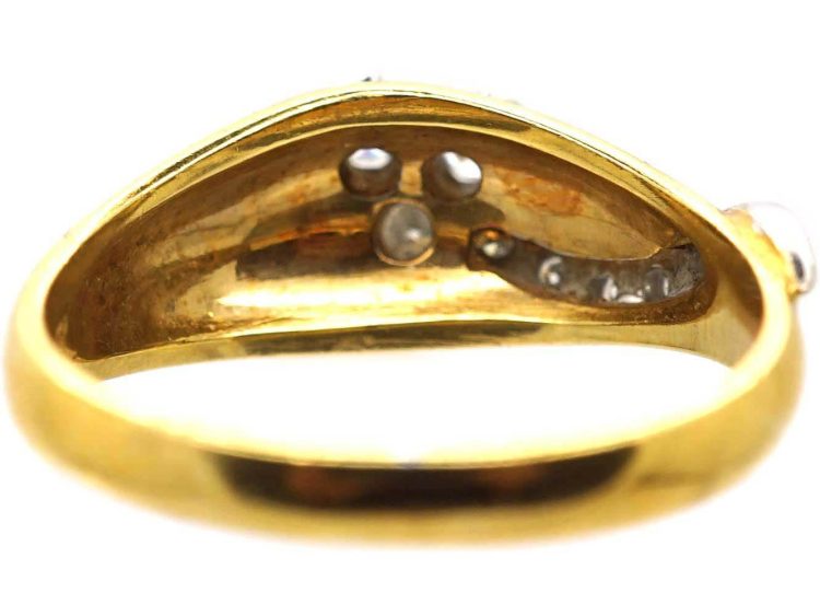 Vintage 18ct Gold Ring with Diamond set Three Leaf Clover