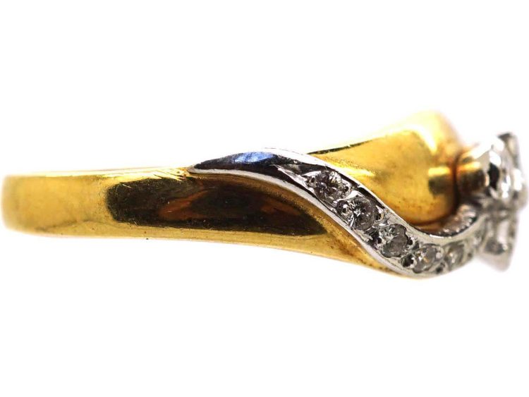 Vintage 18ct Gold Ring with Diamond set Three Leaf Clover