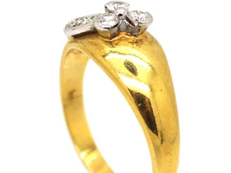 Vintage 18ct Gold Ring with Diamond set Three Leaf Clover
