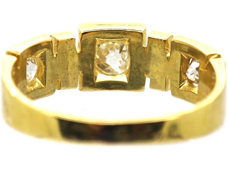 Victorian 18ct Gold Ring set with Three Old Mine Cut Diamonds & Rose Diamonds In Between