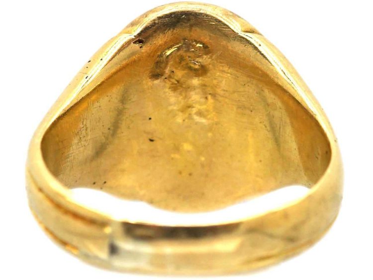Victorian 18ct Gold Signet Ring set with a Bloodstone with Intaglio of a Bird Holding a Fish