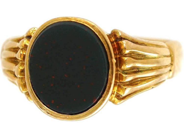 Victorian 18ct Gold Signet Ring set with a Bloodstone