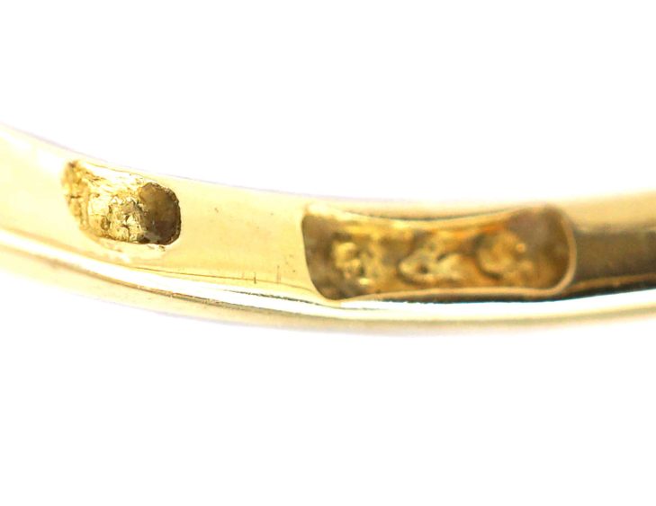 Edwardian 18ct Gold. & Platinum, Sapphire Solitaire Ring with Diamond Set Shoulders