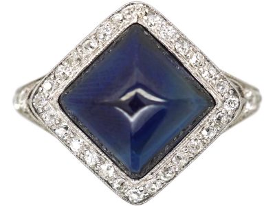 Art Deco Platinum Ring set with a Sugar Loaf Sapphire & Diamonds