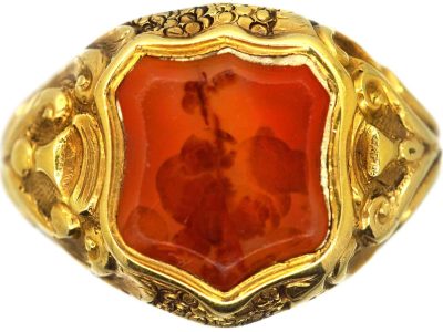Victorian 18ct Gold Signet Ring set with a Shield Shaped Carnelian