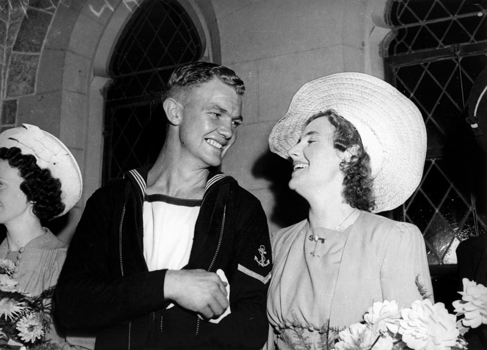 A naval wedding couple in Brisbane, May 1940